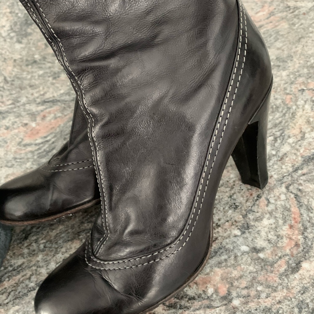 Marc By Marc Jacobs Blk. Leather Knee-High Boots